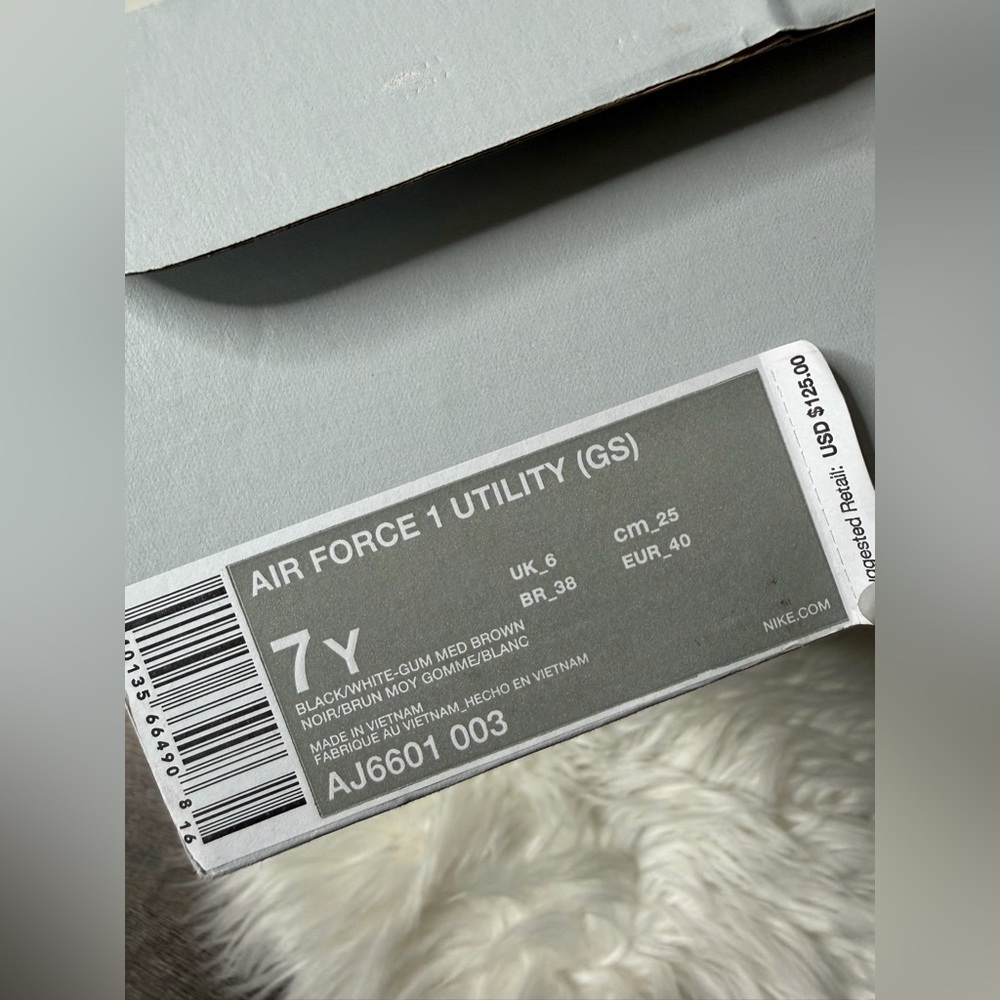 Nike Air Force 1 Utility (GS) - Picture 3 of 10